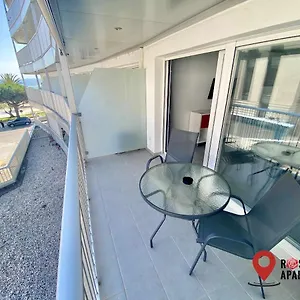 https://roses-apartments-estudio-2.topcostabravahotels.com